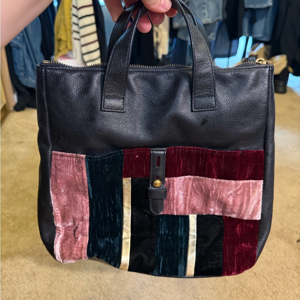 Fossil Bag and Wallet - Picture 7 of 14